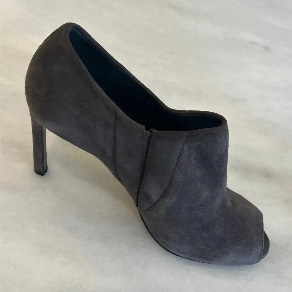 Stuart Weitzman Altamira Peep Toe Booties Londra Gray Suede Women's Size 8